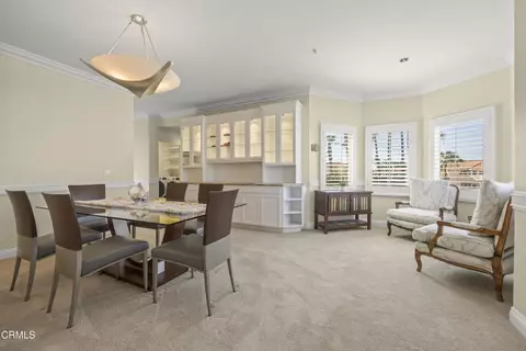 Dining - 4252 Harbour Island Ln, Oxnard, CA 93035 photo 5 of 7