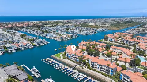 View/Area - 4252 Harbour Island Ln, Oxnard, CA 93035 photo 3 of 6