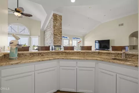 Kitchen - 4252 Harbour Island Ln, Oxnard, CA 93035 photo 1 of 5