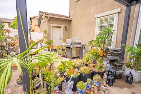 Exterior - 544 Nile River Dr, Oxnard, CA 93036 photo 2 of 8