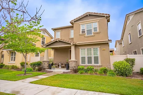 544 Nile River Dr, Oxnard, CA 93036