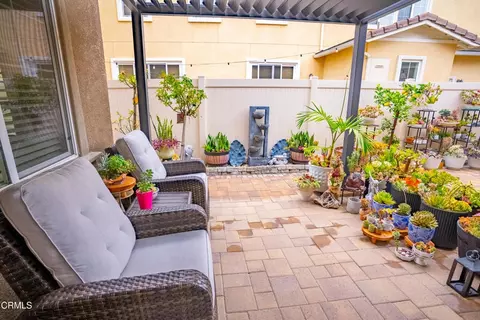 Exterior - 544 Nile River Dr, Oxnard, CA 93036 photo 3 of 8