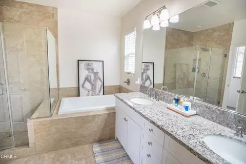 Bath - 544 Nile River Dr, Oxnard, CA 93036 photo 1 of 3