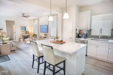 Kitchen - 544 Nile River Dr, Oxnard, CA 93036 photo 10 of 10