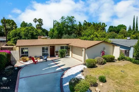 22901 Leadwell St, West Hills, CA 91307