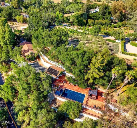 1002 Country Club Dr, Ojai, CA 93023