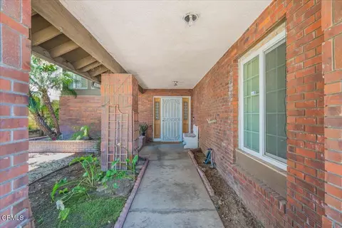 Entry Way - 1600 Holly Ave, Oxnard, CA 93036 photo 1 of 12