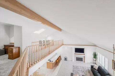 Entry Way - 1600 Holly Ave, Oxnard, CA 93036 photo 11 of 12