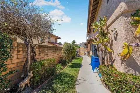 Exterior - 1600 Holly Ave, Oxnard, CA 93036 photo 2 of 9