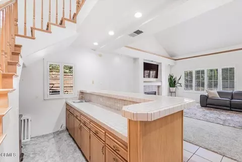 Entry Way - 1600 Holly Ave, Oxnard, CA 93036 photo 5 of 12