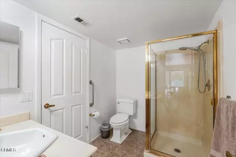 Bath - 1600 Holly Ave, Oxnard, CA 93036 photo 1 of 5
