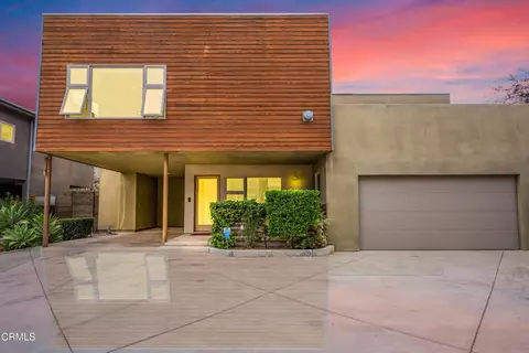 213 E Scott St, Port Hueneme, CA 93041