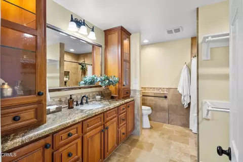 Bath - 4620 Falkirk Bay, Oxnard, CA 93035 photo 3 of 7