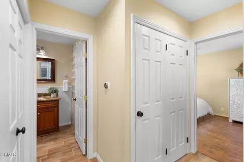Entry Way - 4620 Falkirk Bay, Oxnard, CA 93035 photo 4 of 5
