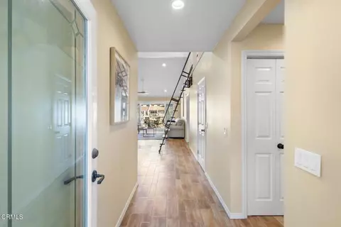 Entry Way - 4620 Falkirk Bay, Oxnard, CA 93035 photo 2 of 5
