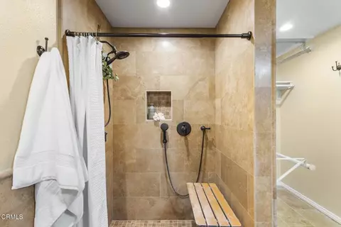 Bath - 4620 Falkirk Bay, Oxnard, CA 93035 photo 5 of 7