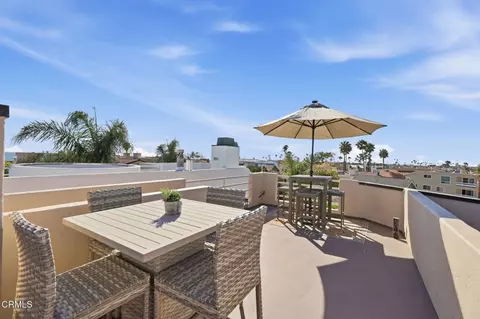 Exterior - 126 Malibu Ave, Oxnard, CA 93035 photo 3 of 10