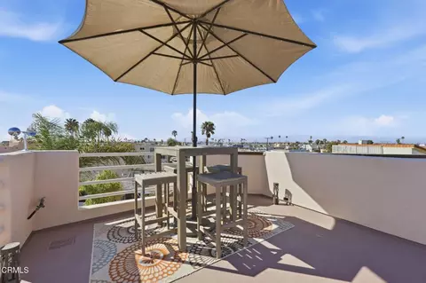Exterior - 126 Malibu Ave, Oxnard, CA 93035 photo 5 of 10
