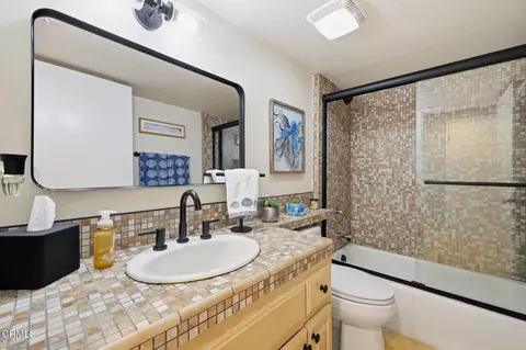 Bath - 126 Malibu Ave, Oxnard, CA 93035 photo 1 of 7
