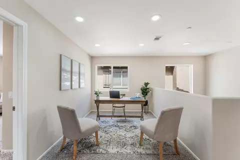 Entry Way - 341 Huerta St, Oxnard, CA 93030 photo 3 of 4