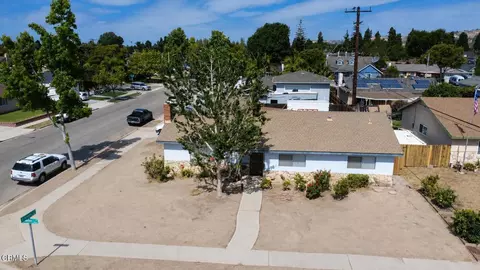 1707 Hedon Cir, Camarillo, CA 93010