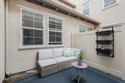 Exterior - 3027 N Oxnard Blvd, Oxnard, CA 93036 photo 1 of 4