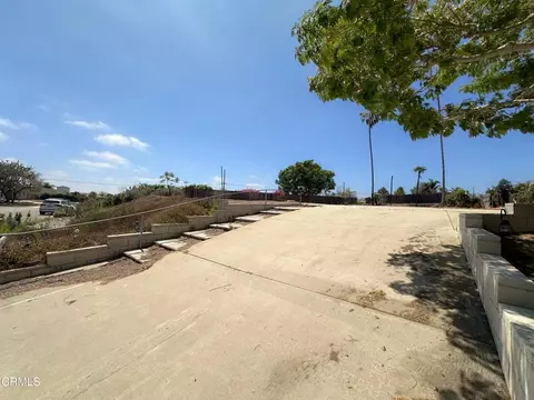 3067 Old Coach Dr, Camarillo, CA 93010 photo 5