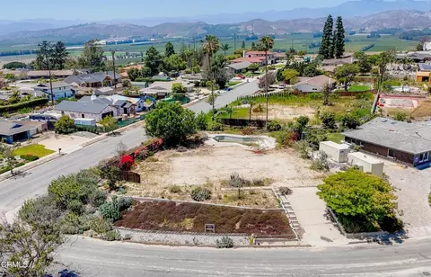 3067 Old Coach Dr, Camarillo, CA 93010