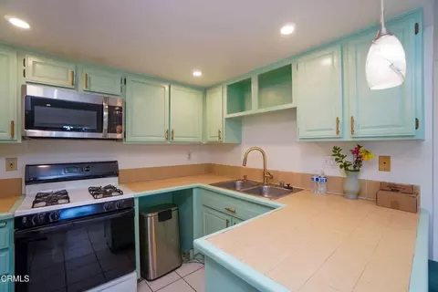 Kitchen - 2077 E Bard Rd, Oxnard, CA 93033 photo 2 of 2