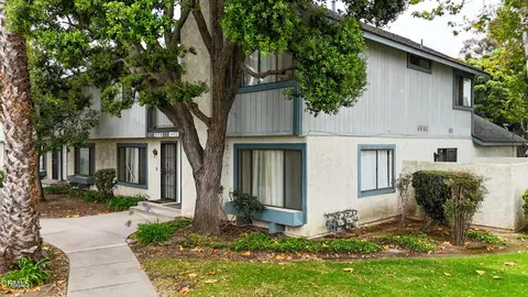 2077 E Bard Rd, Oxnard, CA 93033