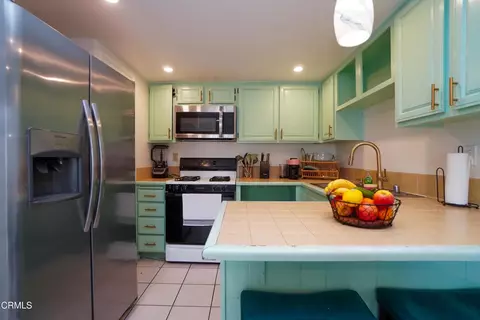 Kitchen - 2077 E Bard Rd, Oxnard, CA 93033 photo 1 of 3