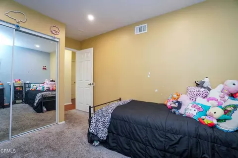 Bedroom - 2077 E Bard Rd, Oxnard, CA 93033 photo 1 of 2