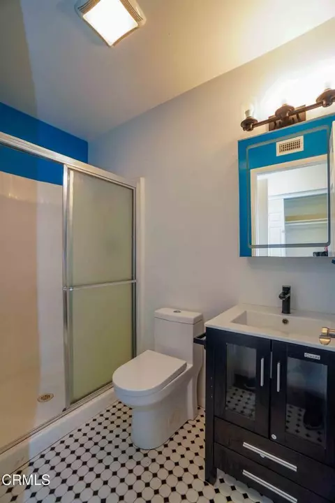 Bath - 2077 E Bard Rd, Oxnard, CA 93033 photo 2 of 4