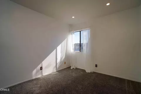 Bedroom - 2077 E Bard Rd, Oxnard, CA 93033 photo 6 of 7