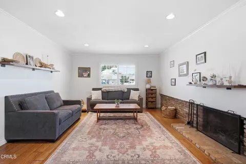 Living - 1320 Rachel Dr, Oxnard, CA 93030 photo 1 of 2