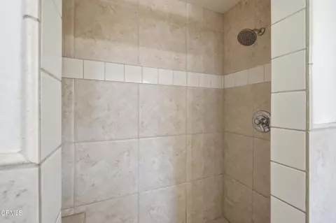 Bath - 1320 Rachel Dr, Oxnard, CA 93030 photo 4 of 4