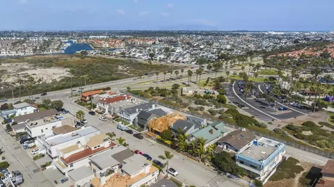 View/Area - 4834 Oceanaire St, Oxnard, CA 93035 photo 8 of 9