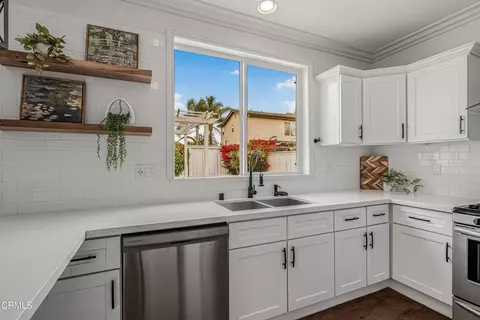 Kitchen - 1117 Vaquero Dr, Oxnard, CA 93030 photo 3 of 3