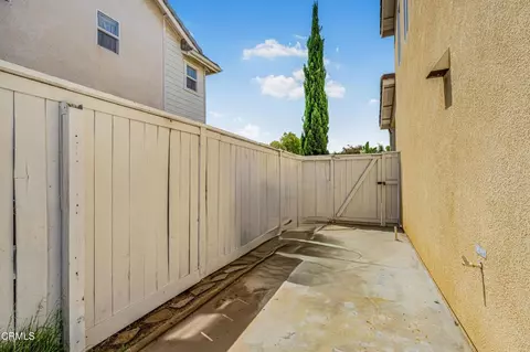 Exterior - 1117 Vaquero Dr, Oxnard, CA 93030 photo 7 of 9