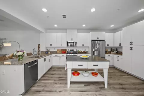 731 Forest Park Blvd, Oxnard, CA 93036