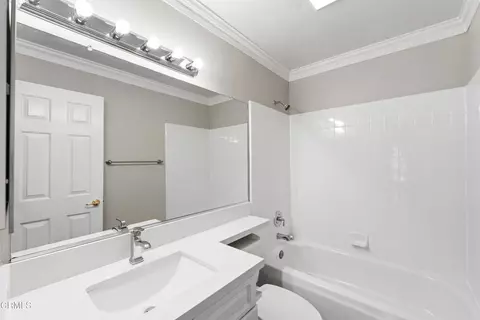 Bath - 508 Via Marquesa, Camarillo, CA 93012 photo 1 of 5