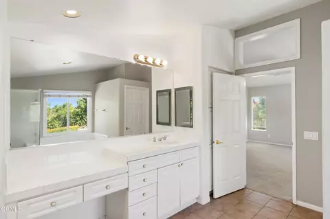 Bath - 508 Via Marquesa, Camarillo, CA 93012 photo 4 of 5