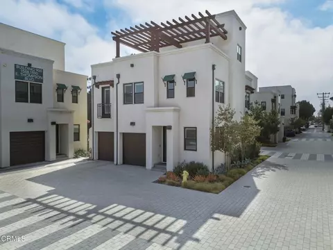 1582 E Thompson Blvd, Ventura, CA 93001