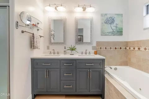 Bath - 211 N Carillo Rd #E, Ojai, CA 93023 photo 3 of 4