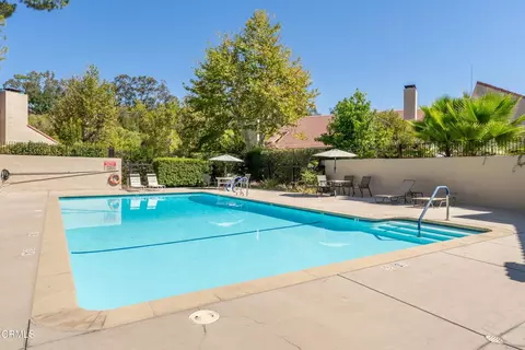 Exterior - 211 N Carillo Rd #E, Ojai, CA 93023 photo 6 of 7
