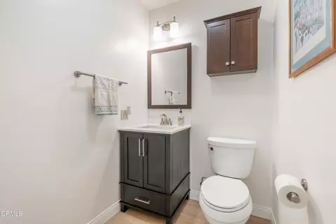 Bath - 211 N Carillo Rd #E, Ojai, CA 93023 photo 2 of 4