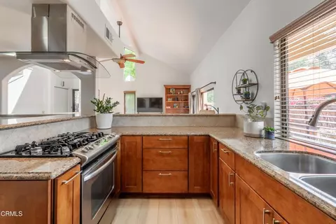 Kitchen - 211 N Carillo Rd #E, Ojai, CA 93023 photo 3 of 3