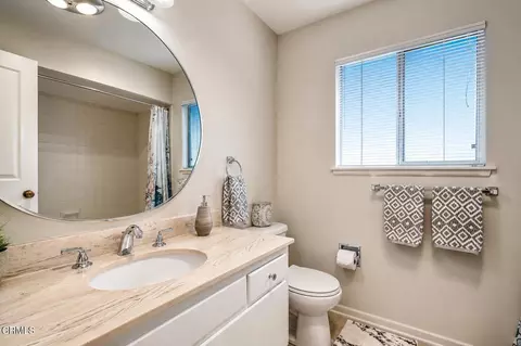 Bath - 1034 Red Oak Pl, Camarillo, CA 93010 photo 1 of 2