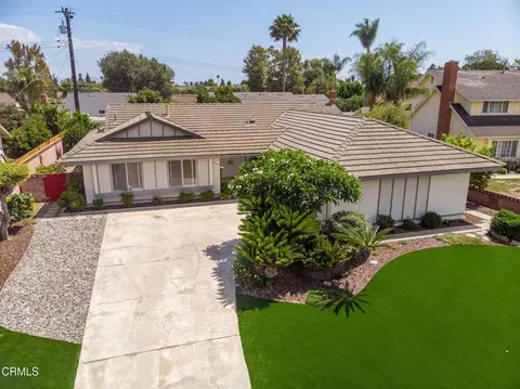1034 Red Oak Pl, Camarillo, CA 93010