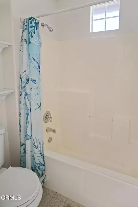 Bath - 2323 Shakespeare Dr, Oxnard, CA 93033 photo 6 of 6